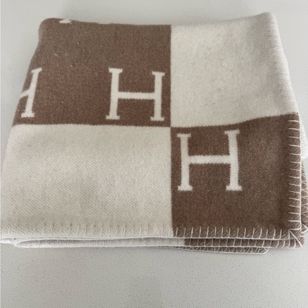 Hermes Avalon baby blanket
